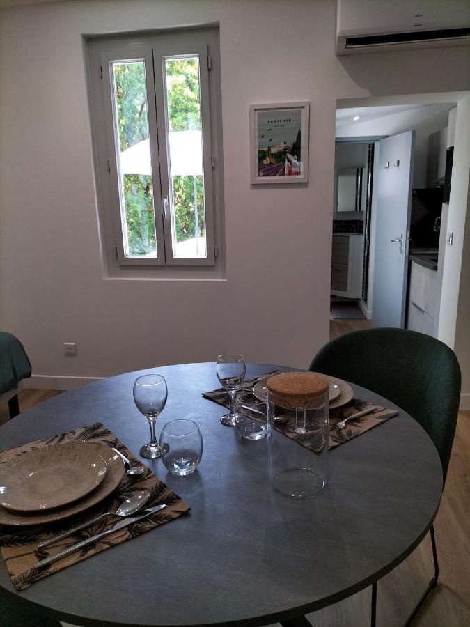Studio Terrasse, Intra-Muros, Climatise Avec Wifi Avignon Kültér fotó